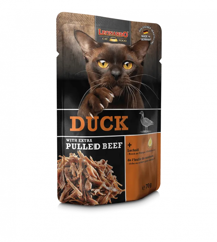 Leonardo® Grain Free Juicy Pate with extra Pulled Beef for Cats 70g